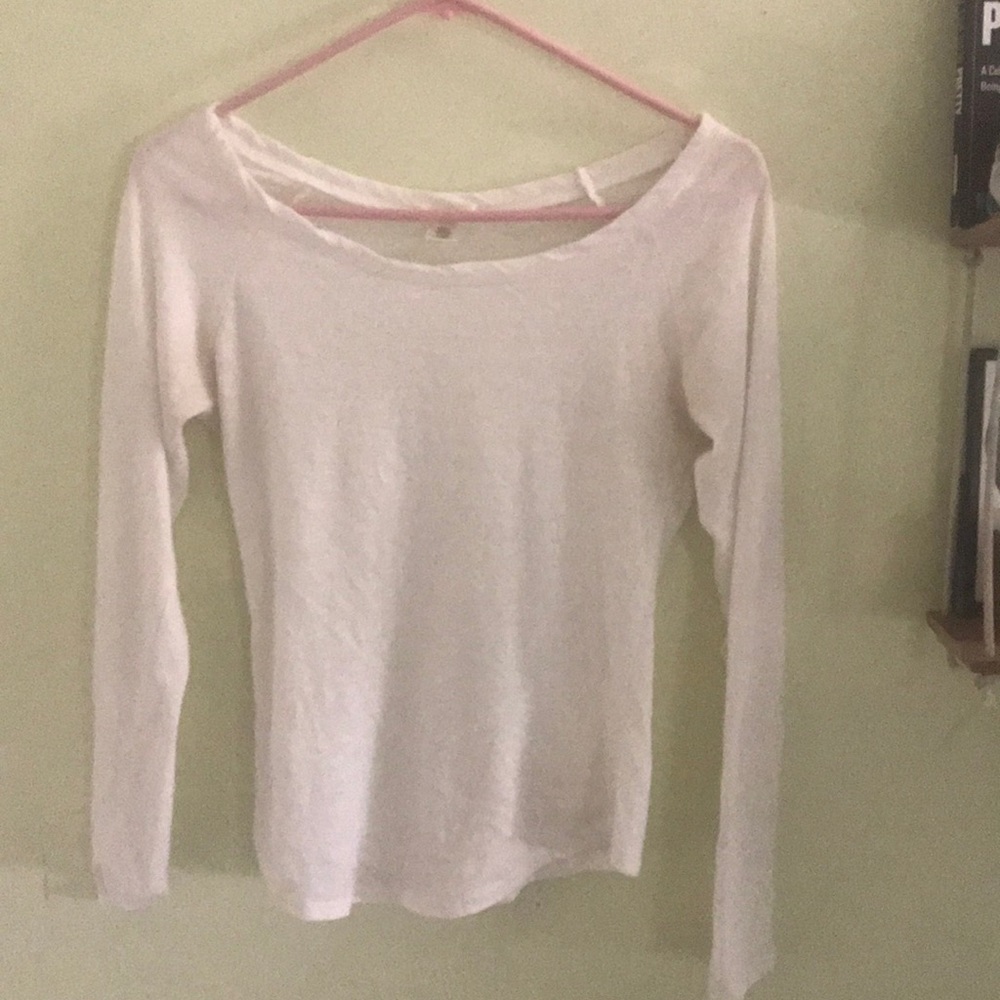 White long sleeve tee size m